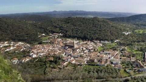 Al&aacute;jar, desde la Pe&ntilde;a de Arias Montano.