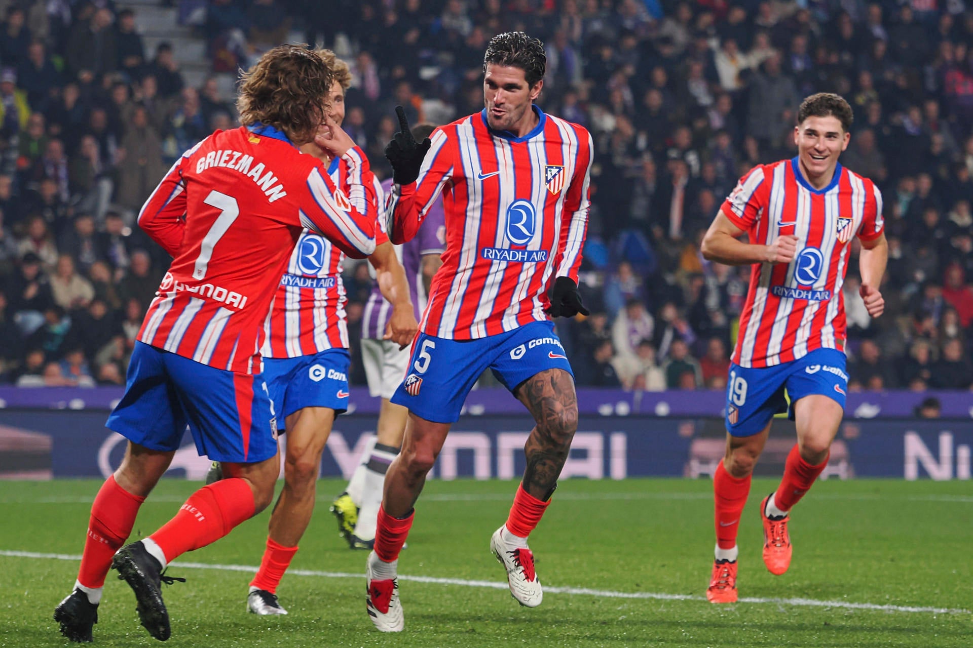El Atlético golea sin compasión al Valladolid El Atlético golea sin compasión al Valladolid
