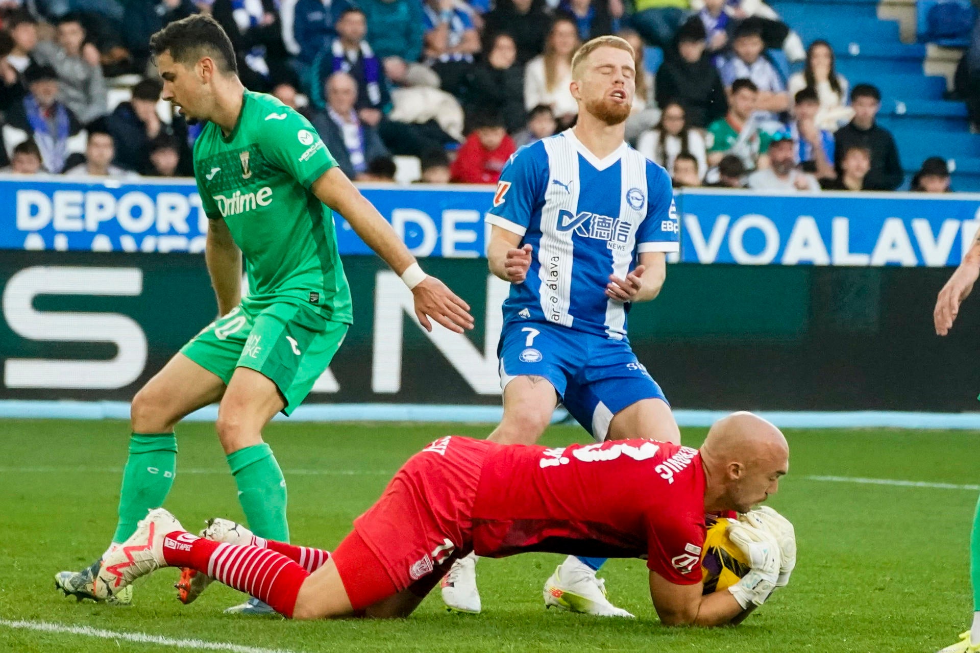 Vicente rescata un punto ante un valiente Leganés Vicente rescata un punto ante un valiente Leganés