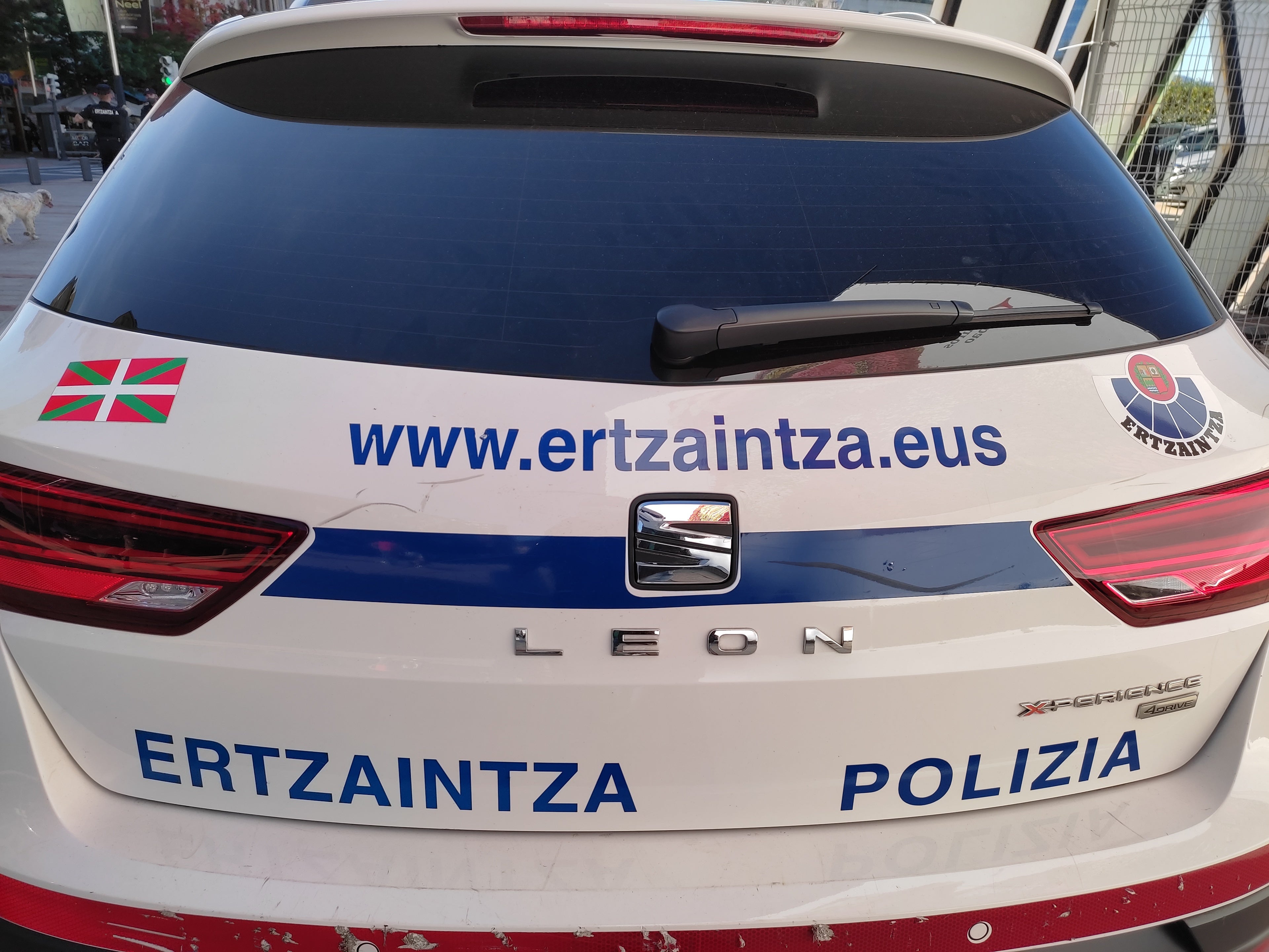 La Ertzaintza detiene al presunto autor y dos colaboradores del homicidio de Bilbao La Ertzaintza detiene al presunto autor y dos colaboradores del homicidio de Bilbao