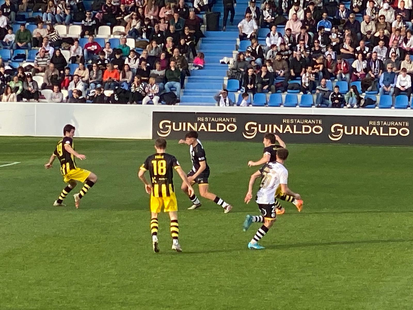 Unionistas repite la historia: 1-0 al Barakaldo con gol de un reserva superado el minuto 80 en el último partido en casa antes de recibir a un equipo de Madrid en la Copa del Rey Unionistas repite la historia: 1-0 al Barakaldo con gol de un reserva superado el minuto 80 en el último partido en casa antes de recibir a un equipo de Madrid en la Copa del Rey