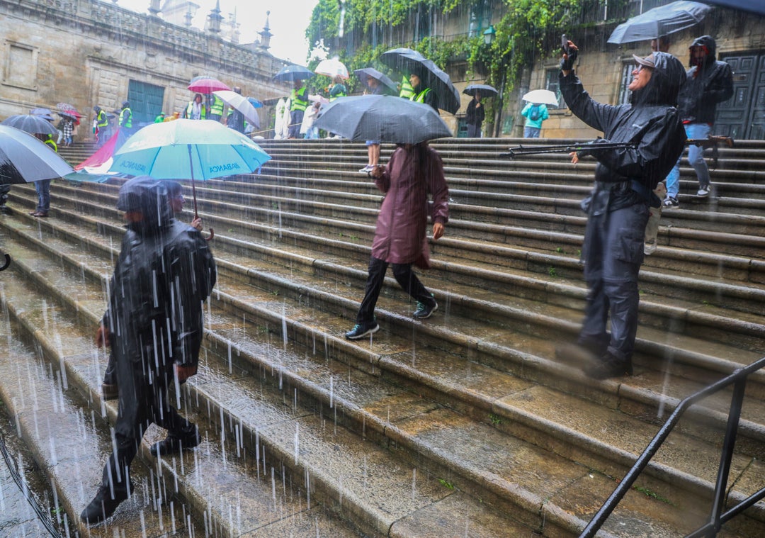 El buen tiempo y la estabilidad tienen las horas contadas: un frente atlántico dejará fuertes lluvias en estas zonas El buen tiempo y la estabilidad tienen las horas contadas: un frente atlántico dejará fuertes lluvias en estas zonas