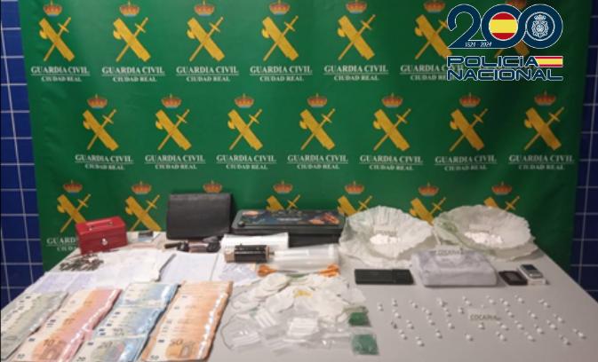 Desarticulado un grupo criminal especializado en distribuir cocaína en Alcázar de San Juan y Campo de Criptana Desarticulado un grupo criminal especializado en distribuir cocaína en Alcázar de San Juan y Campo de Criptana