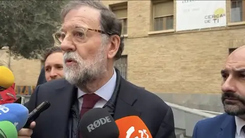 Rajoy reivindica en Barbastro el valor de la Constitución Rajoy reivindica en Barbastro el valor de la Constitución