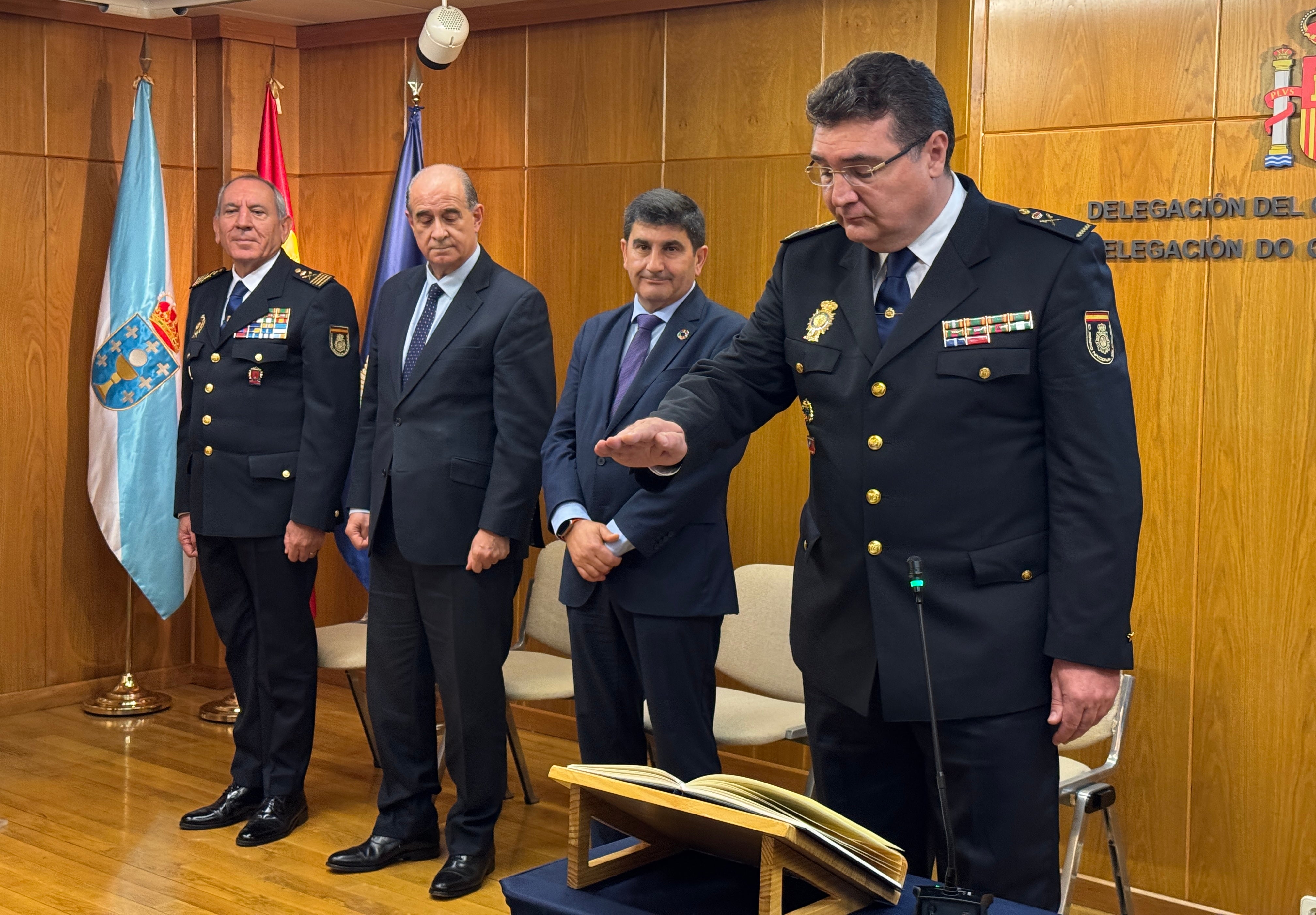Toma posesión el nuevo jefe superior de la Policía en Galicia Toma posesión el nuevo jefe superior de la Policía en Galicia
