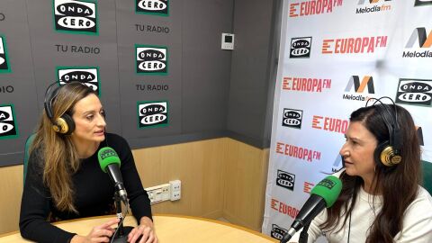 Esther S&aacute;nchez en los estudios de Onda Cero Elche