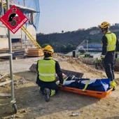 Fin de semana intenso para los bomberos de Benidorm ante accidentes laborales, rescate en montaña e incendio en casa rural Fin de semana intenso para los bomberos de Benidorm ante accidentes laborales, rescate en montaña e incendio en casa rural