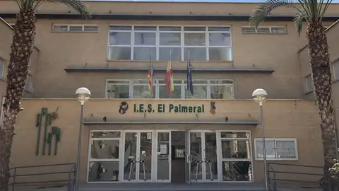 Vicente Pina: "El Centro Integrado de Formación Profesional es una apuesta estratégica para Orihuela y el resultado lo veremos en los próximos años" Vicente Pina: "El Centro Integrado de Formación Profesional es una apuesta estratégica para Orihuela y el resultado lo veremos en los próximos años"