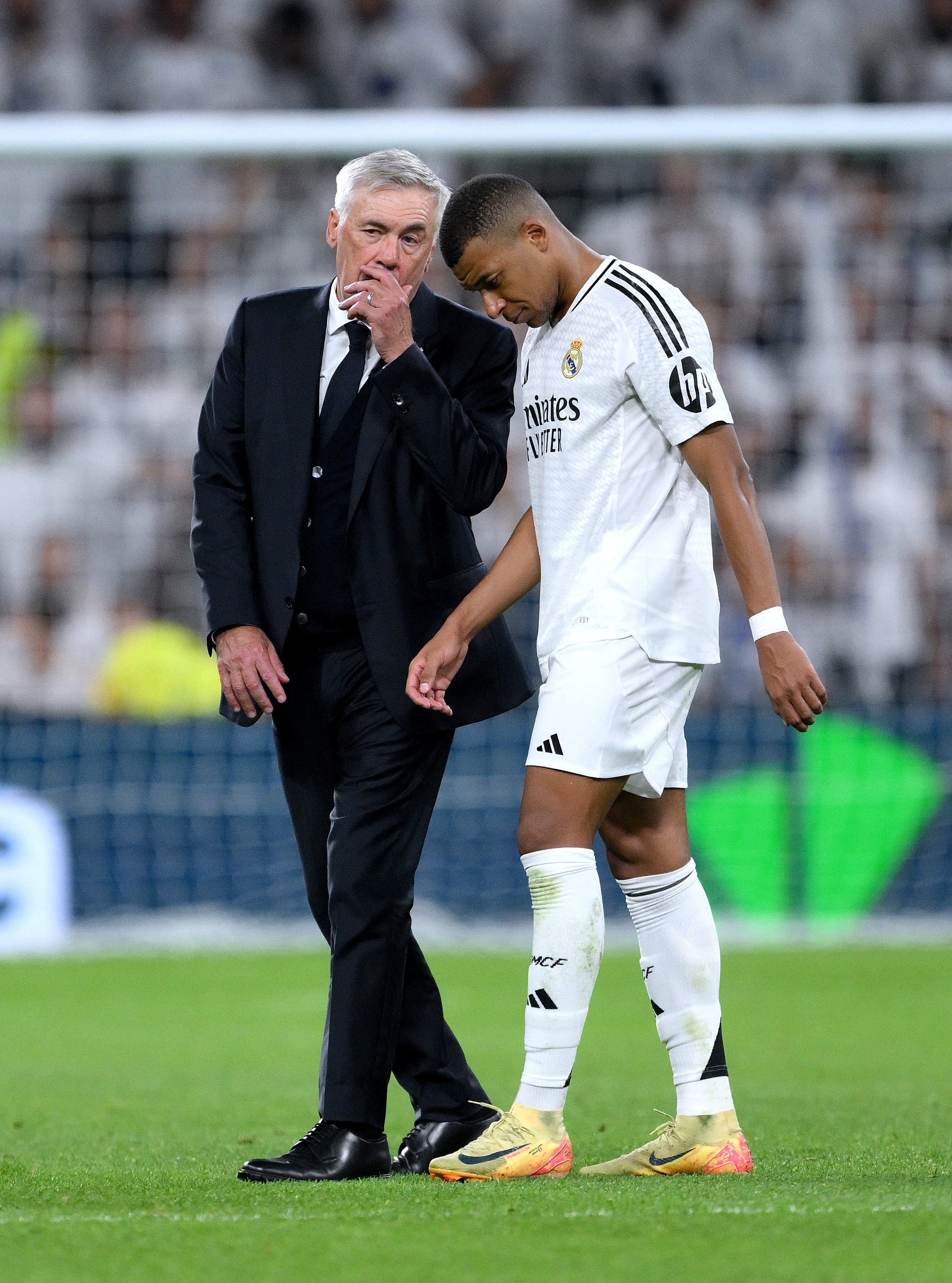 Ancelotti arropa a Mbappé: "He sentido alivio" Ancelotti arropa a Mbappé: "He sentido alivio"