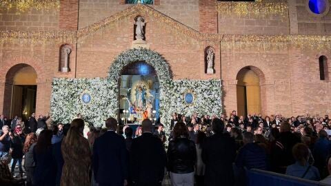 Torrevieja exalta a su patrona con la Ofrenda Floral y espera el d&iacute;a grande de La Pur&iacute;sima