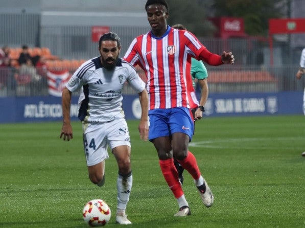 El Marbella cae de nuevo y se acerca a los puestos de descenso El Marbella cae de nuevo y se acerca a los puestos de descenso