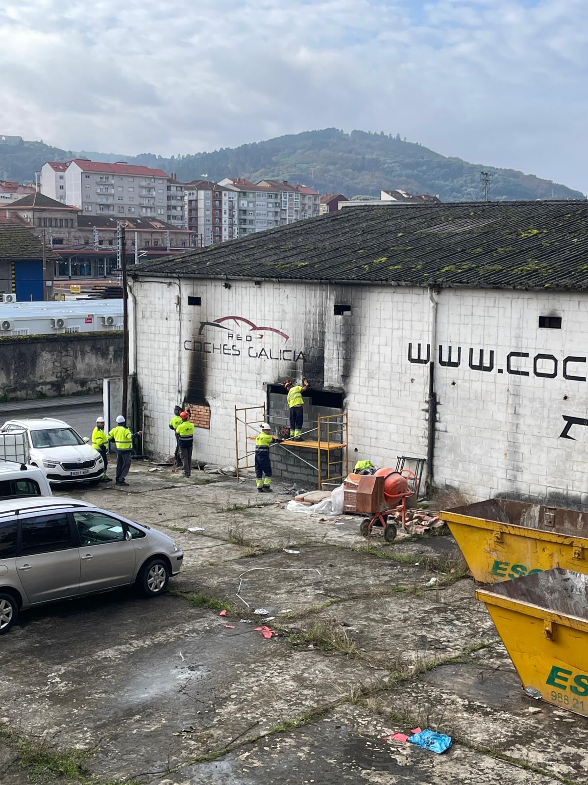 A insistencia do PP consegue que comece a demolición das naves abandonadas de Adif A insistencia do PP consegue que comece a demolición das naves abandonadas de Adif