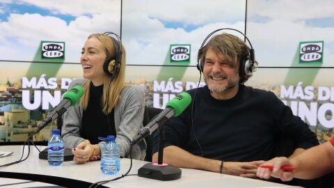 Kira Mir&oacute; y Salva Reina presentan 'Qui&eacute;n es qui&eacute;n'