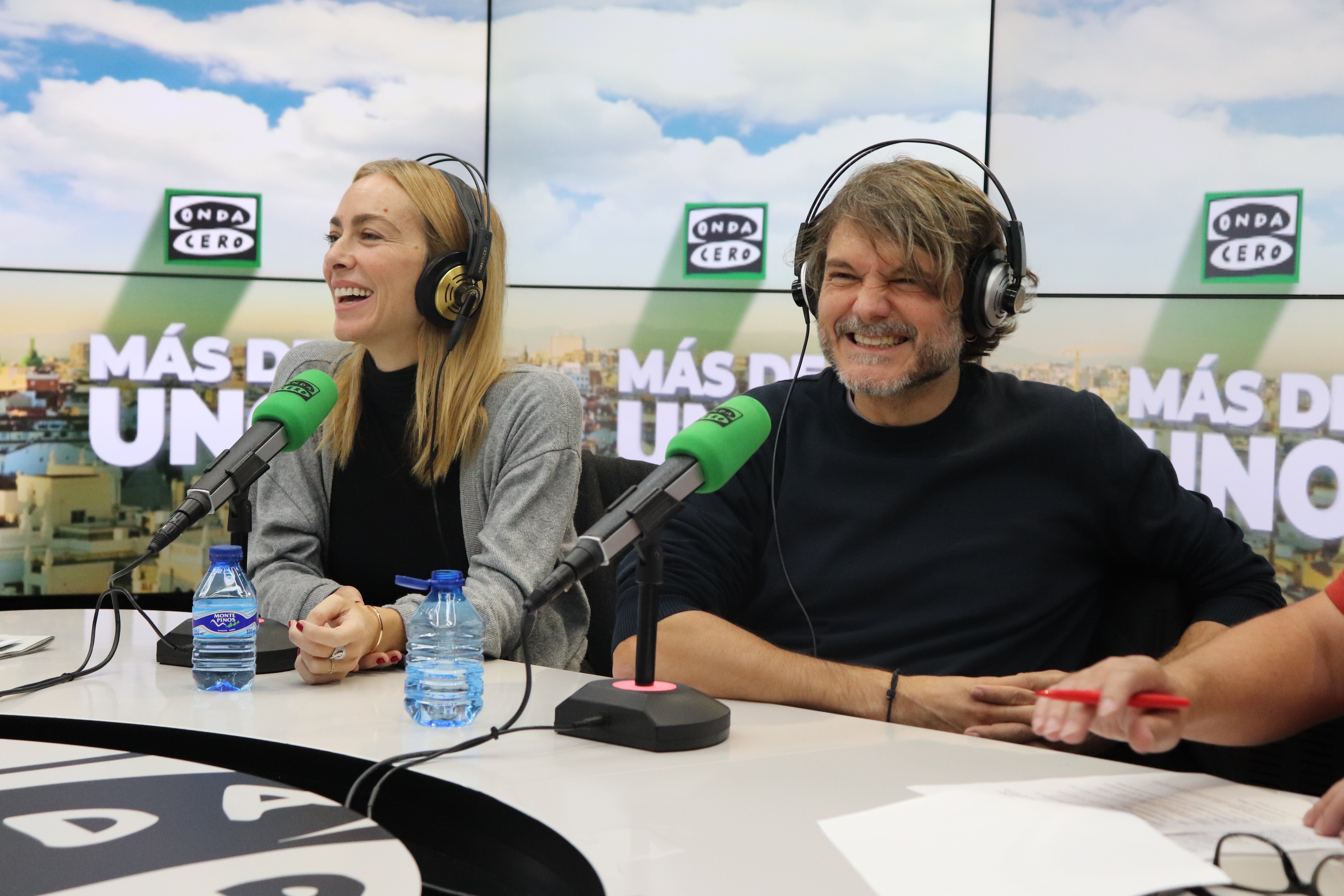 Kira Miró y Salva Reina presentan 'Quién es quién': "Es una peli de mirar al otro"