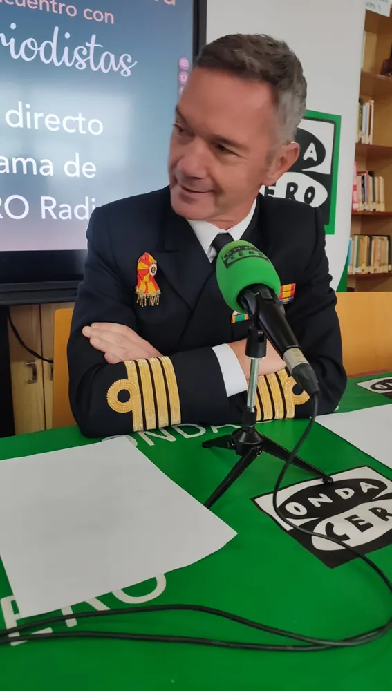 Pedro Cardona, comandante-director de la Escuela Naval de Marín. Pedro Cardona, comandante-director de la Escuela Naval de Marín.