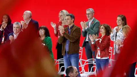 El PSOE ya se prepara para las próximas elecciones autonómicas: así están los liderazgos regionales El PSOE ya se prepara para las próximas elecciones autonómicas: así están los liderazgos regionales