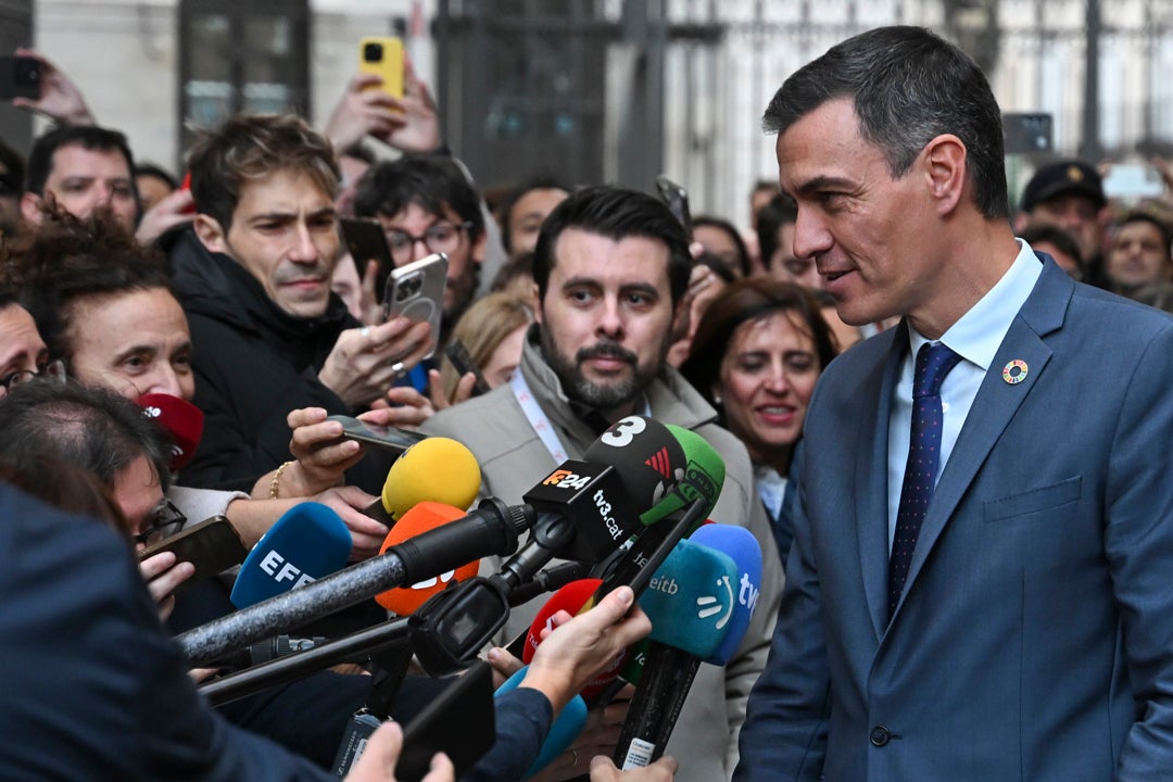 Sánchez nombra secretario de Estado de Comunicación a Ion Antolín, actual director de comunicación del PSOE Sánchez nombra secretario de Estado de Comunicación a Ion Antolín, actual director de comunicación del PSOE