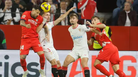 Budimir y Lukébakio firman tablas en el Pizjuán Budimir y Lukébakio firman tablas en el Pizjuán
