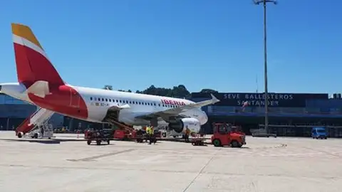 Cantabria tendrá cuatro días laborables vuelos de Iberia a primera hora con Madrid Cantabria tendrá cuatro días laborables vuelos de Iberia a primera hora con Madrid