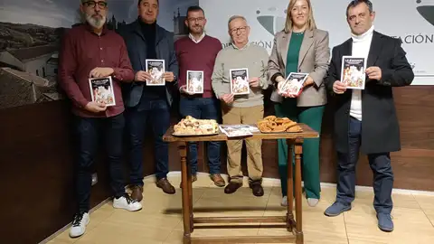 Torrejoncillo celebrará el 7 de diciembre su Encamisá en busca de la declaración de Fiesta de Interés Turístico Nacional Torrejoncillo celebrará el 7 de diciembre su Encamisá en busca de la declaración de Fiesta de Interés Turístico Nacional