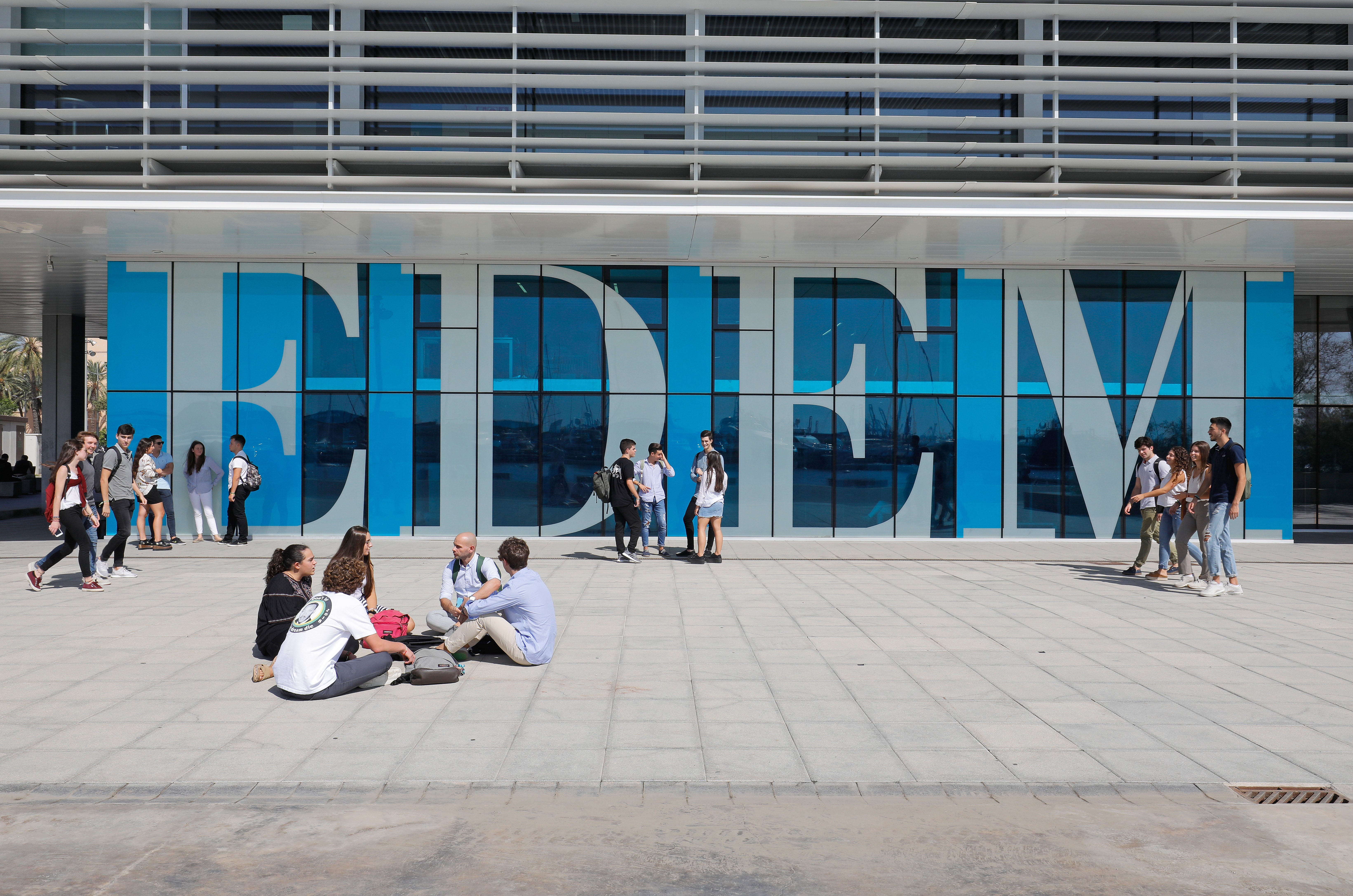 EDEM apoya con becas completas a sus estudiantes afectados por la Dan EDEM apoya con becas completas a sus estudiantes afectados por la Dan