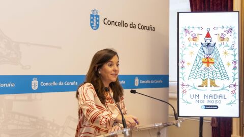 La alcaldesa, In&eacute;s Rey, presenta la programaci&oacute;n de Navidad junto al cartel