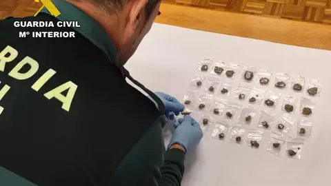Interceptado un menor con 31 dosis de hachís en las inmediaciones de un instituto de Reinosa Interceptado un menor con 31 dosis de hachís en las inmediaciones de un instituto de Reinosa