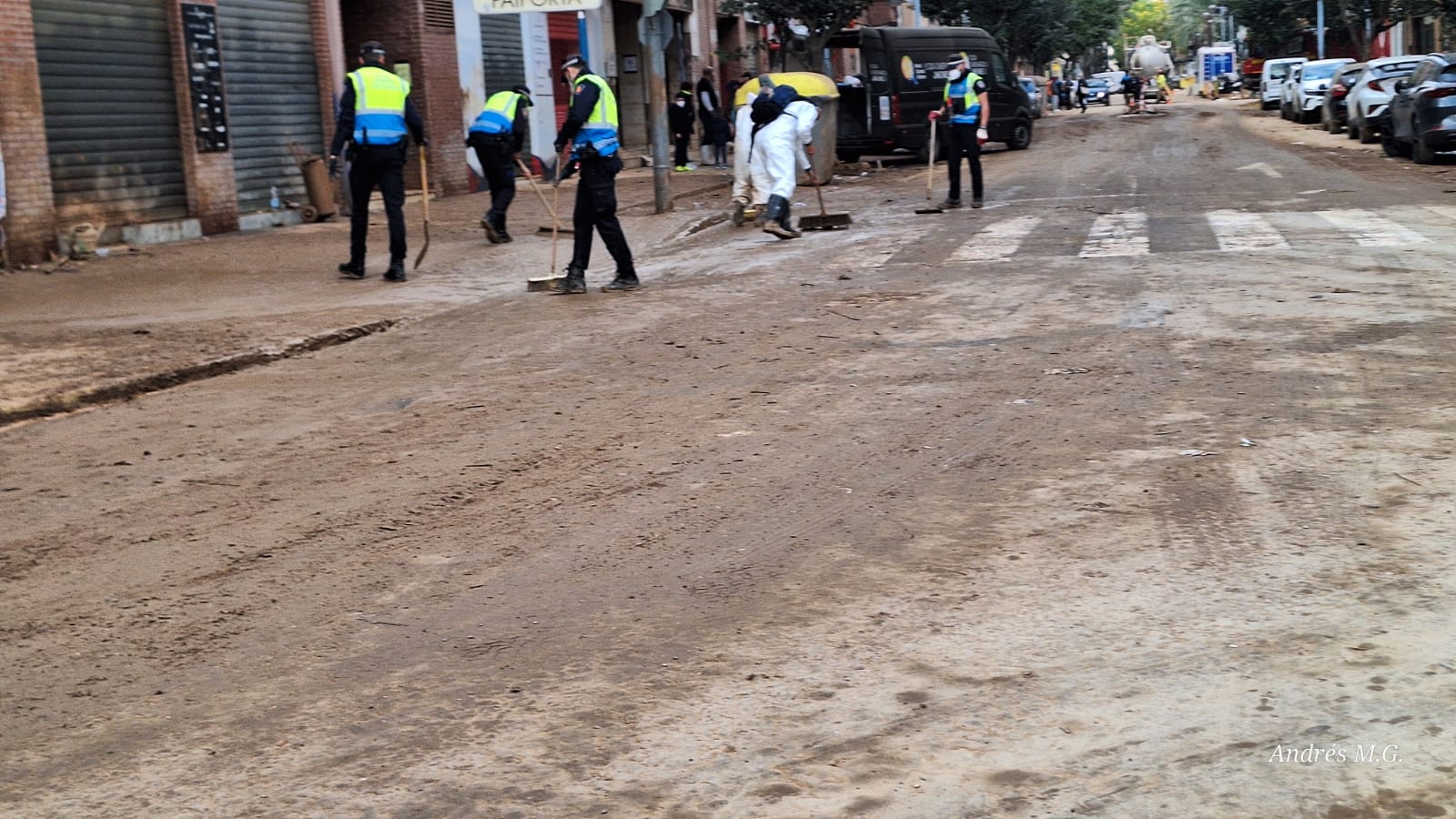 Pamplona presente en Paiporta contra los efectos de la DANA Pamplona presente en Paiporta contra los efectos de la DANA