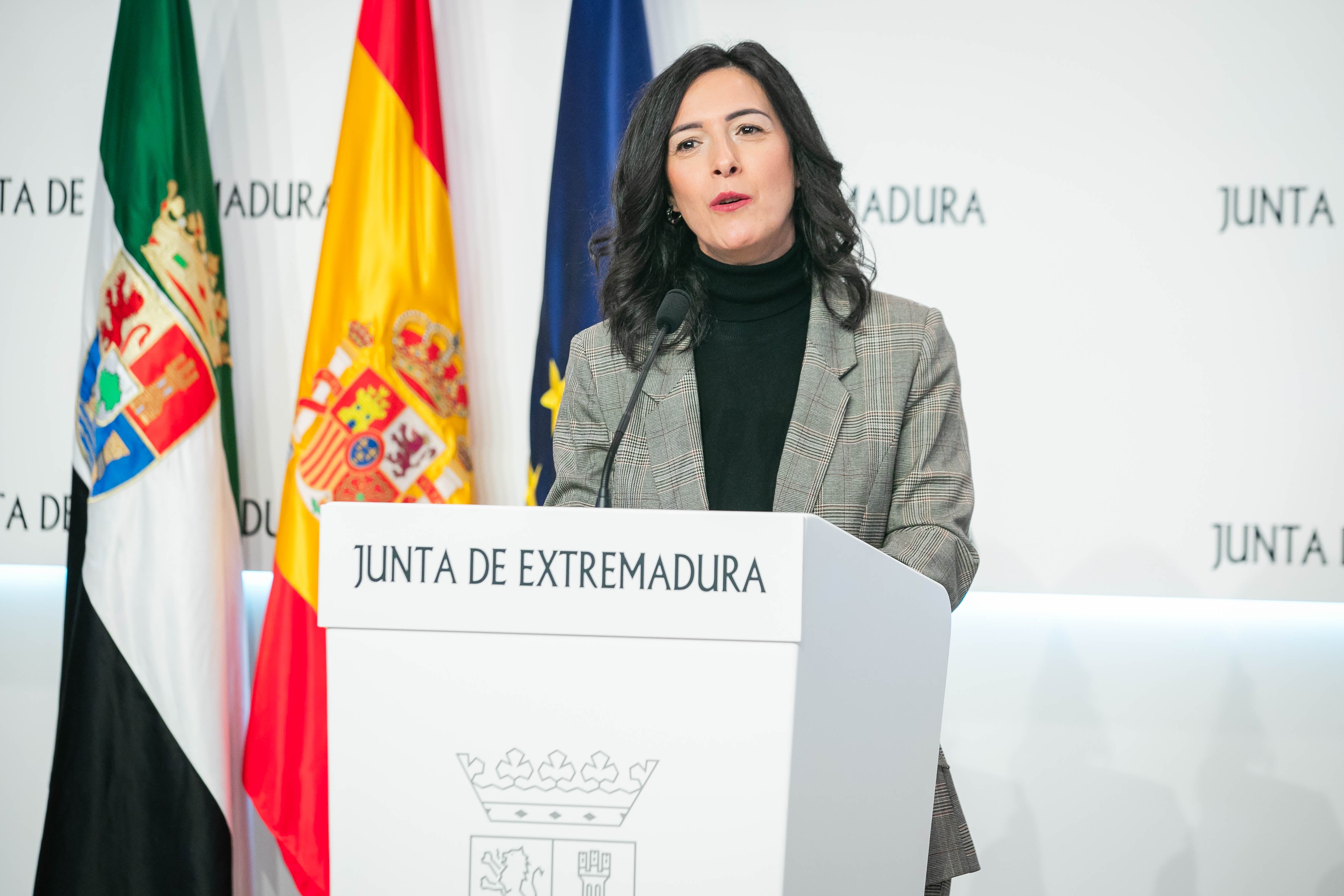 8 meses después el PSOE extremeño entra de nuevo en tiempo de Primarias, ahora con Gallardo y Esther Gutiérrez como candidatos 8 meses después el PSOE extremeño entra de nuevo en tiempo de Primarias, ahora con Gallardo y Esther Gutiérrez como candidatos