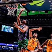 Unicaja sella su billete para la siguiente ronda de la BCL con victoria en casa