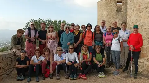 24 personas participan en la penúltima caminata de la Asociación de Nordic Walking de Alfaz del Pi 24 personas participan en la penúltima caminata de la Asociación de Nordic Walking de Alfaz del Pi