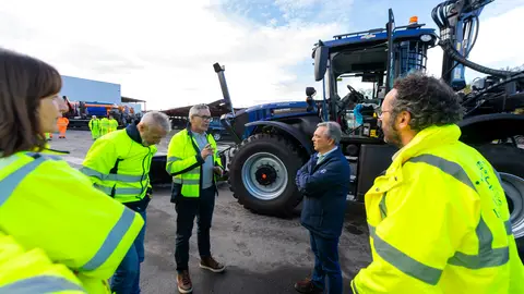 Dous novos equipos para mantemento de estradas e conservación de espazos verdes e forestais Dous novos equipos para mantemento de estradas e conservación de espazos verdes e forestais