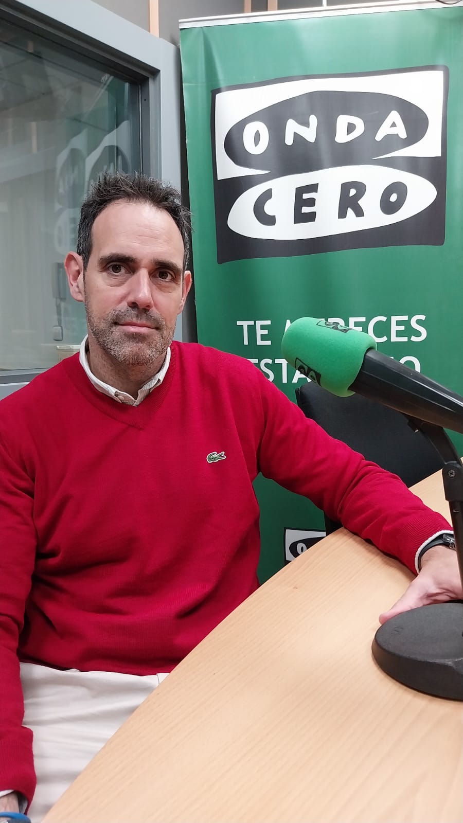 Javier Frutos: "Hay que desterrar complejos y dejar de pensar que trabajar en hostelería es precario" Javier Frutos: "Hay que desterrar complejos y dejar de pensar que trabajar en hostelería es precario"