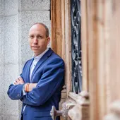 Daniel Arias desvincula a Vox y al concejal Juan Marína de la polémica de Vito Quiles en Toledo Daniel Arias desvincula a Vox y al concejal Juan Marína de la polémica de Vito Quiles en Toledo