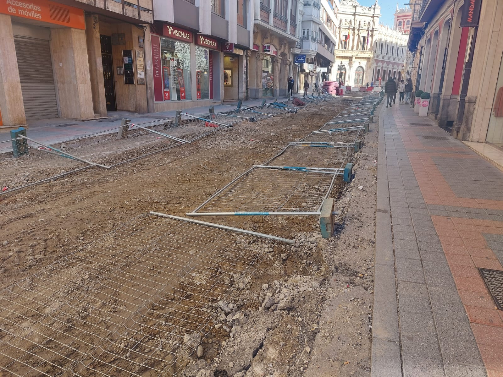 Sólo Burgos, Palencia y Valladolid prevén establecer Zonas de Bajas Emisiones Sólo Burgos, Palencia y Valladolid prevén establecer Zonas de Bajas Emisiones