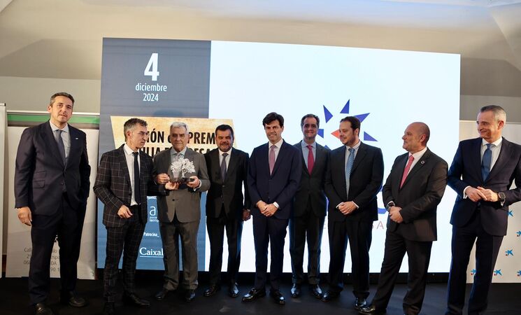 El Grupo Pitarch recibe el premio anual que concede la Asociación Extremeña de la Empresa Familiar El Grupo Pitarch recibe el premio anual que concede la Asociación Extremeña de la Empresa Familiar