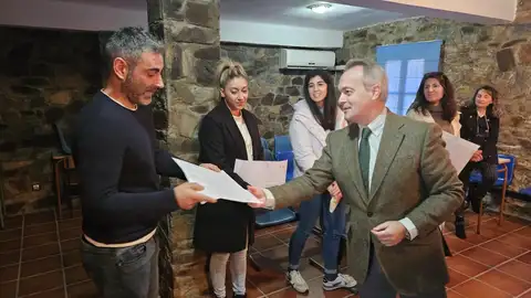 La Junta entrega en Nuñomoral las llaves de cuatro viviendas rehabilitadas La Junta entrega en Nuñomoral las llaves de cuatro viviendas rehabilitadas