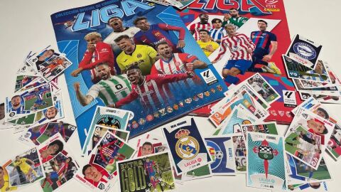 Cromos, el f&uacute;tbol en sobres