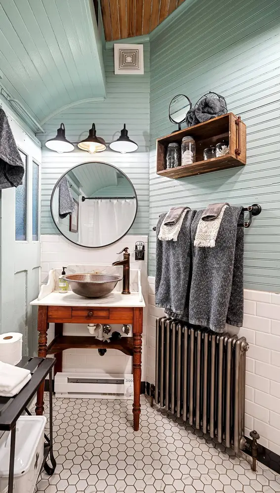 El baño del tren abandonado El baño del tren abandonado