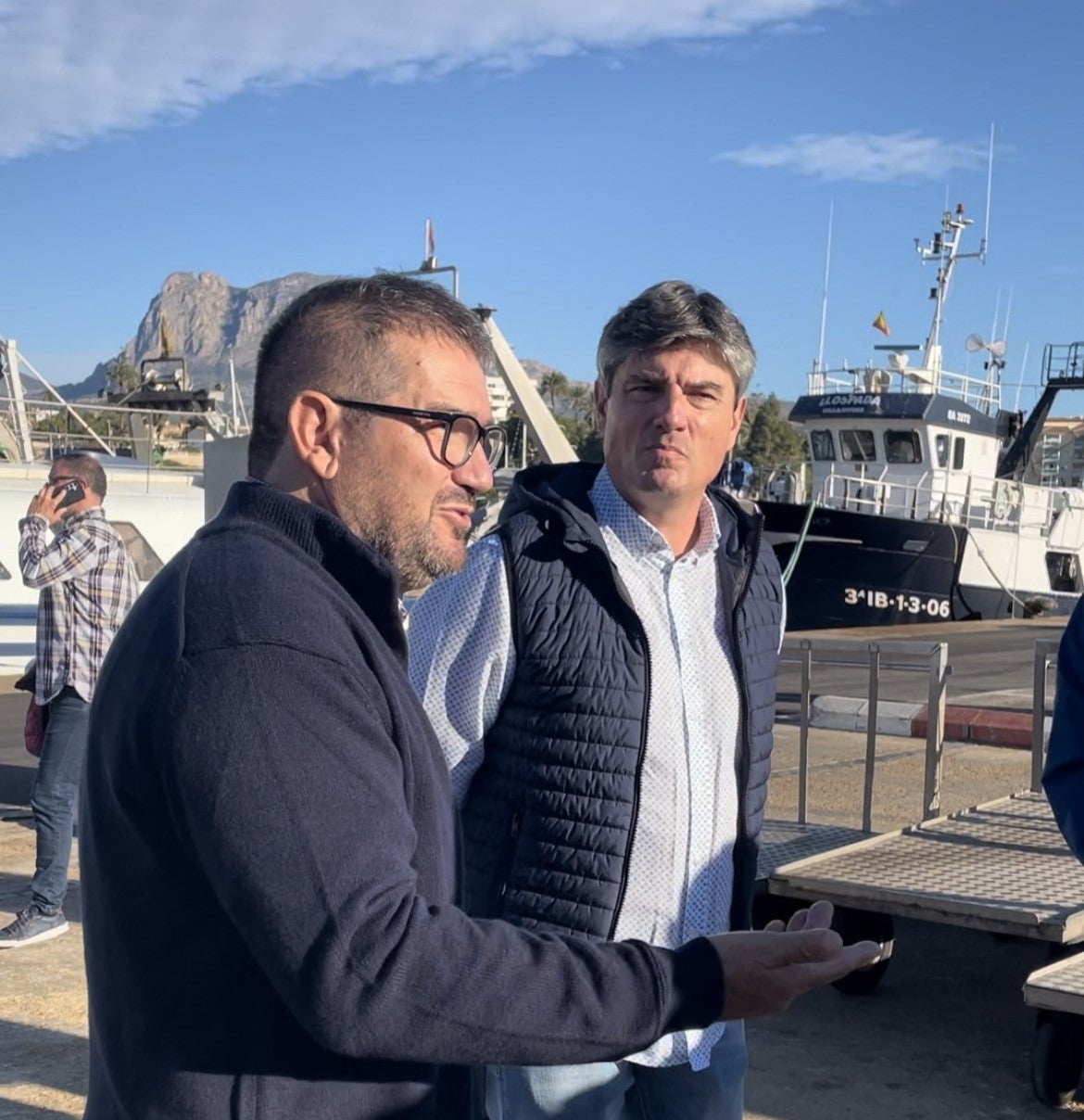 La Cofradía de Pescadores de la Vila convoca a la ciudadanía hoy, martes 10 de diciembre, a las 13 horas en el Puerto Pesquero La Cofradía de Pescadores de la Vila convoca a la ciudadanía hoy, martes 10 de diciembre, a las 13 horas en el Puerto Pesquero