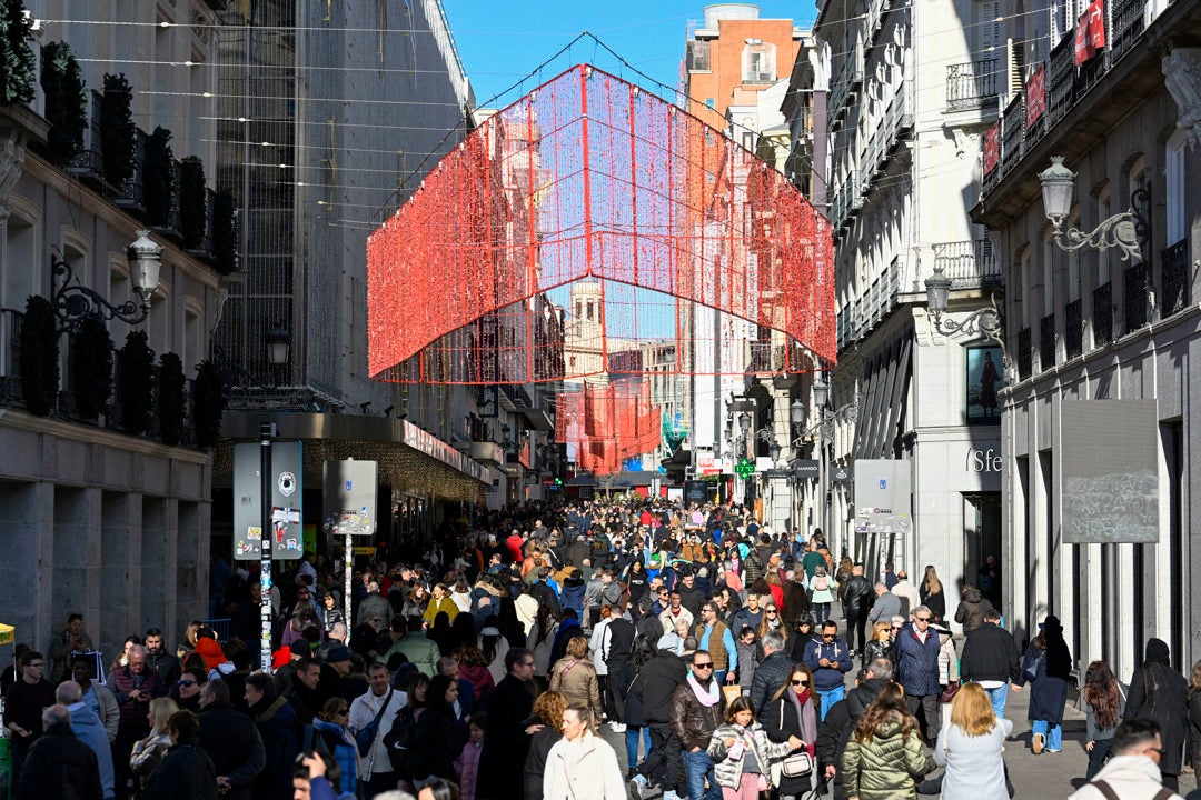Los turistas ocupan Madrid por el Puente: las recomendaciones si vas a ir al centro este fin de semana Los turistas ocupan Madrid por el Puente: las recomendaciones si vas a ir al centro este fin de semana