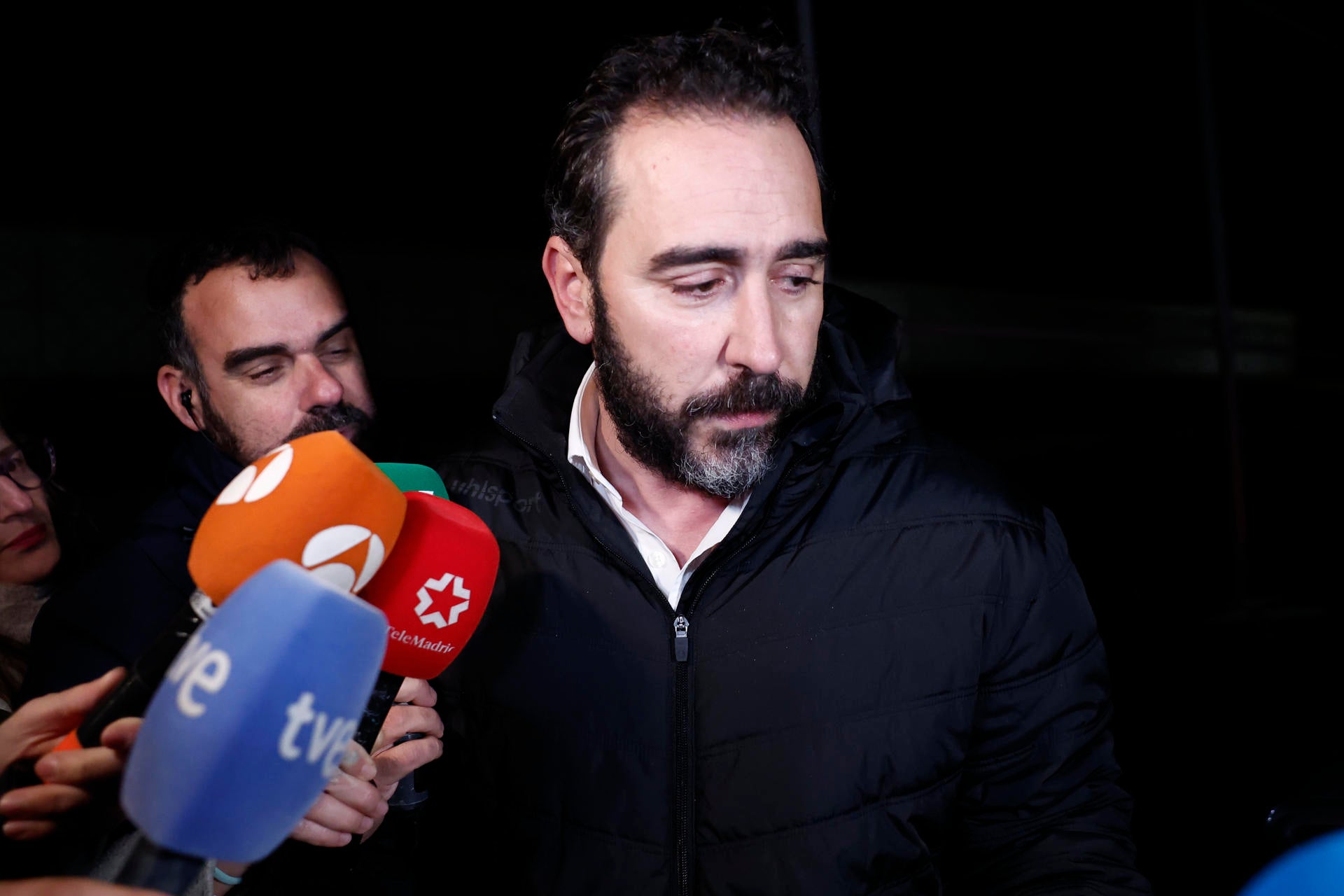La imagen inédita de Aldama con Ábalos y Koldo en la sede del PSOE que pone contra las cuerdas a Moncloa La imagen inédita de Aldama con Ábalos y Koldo en la sede del PSOE que pone contra las cuerdas a Moncloa