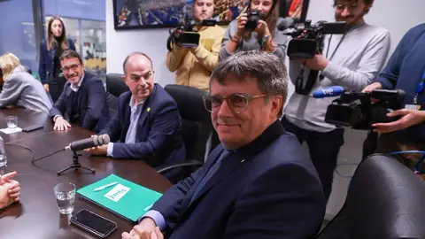 Carles Puigdemont en Bruselas Carles Puigdemont en Bruselas/ EFE/EPA/OLIVIER HOSLET