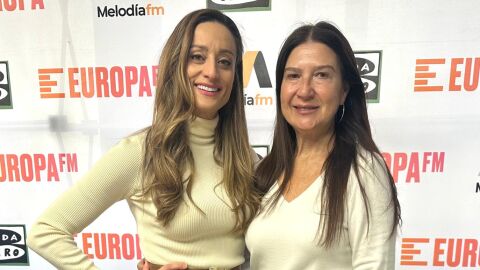 La odont&oacute;loga Esther S&aacute;nchez con Mayte Vilaseca