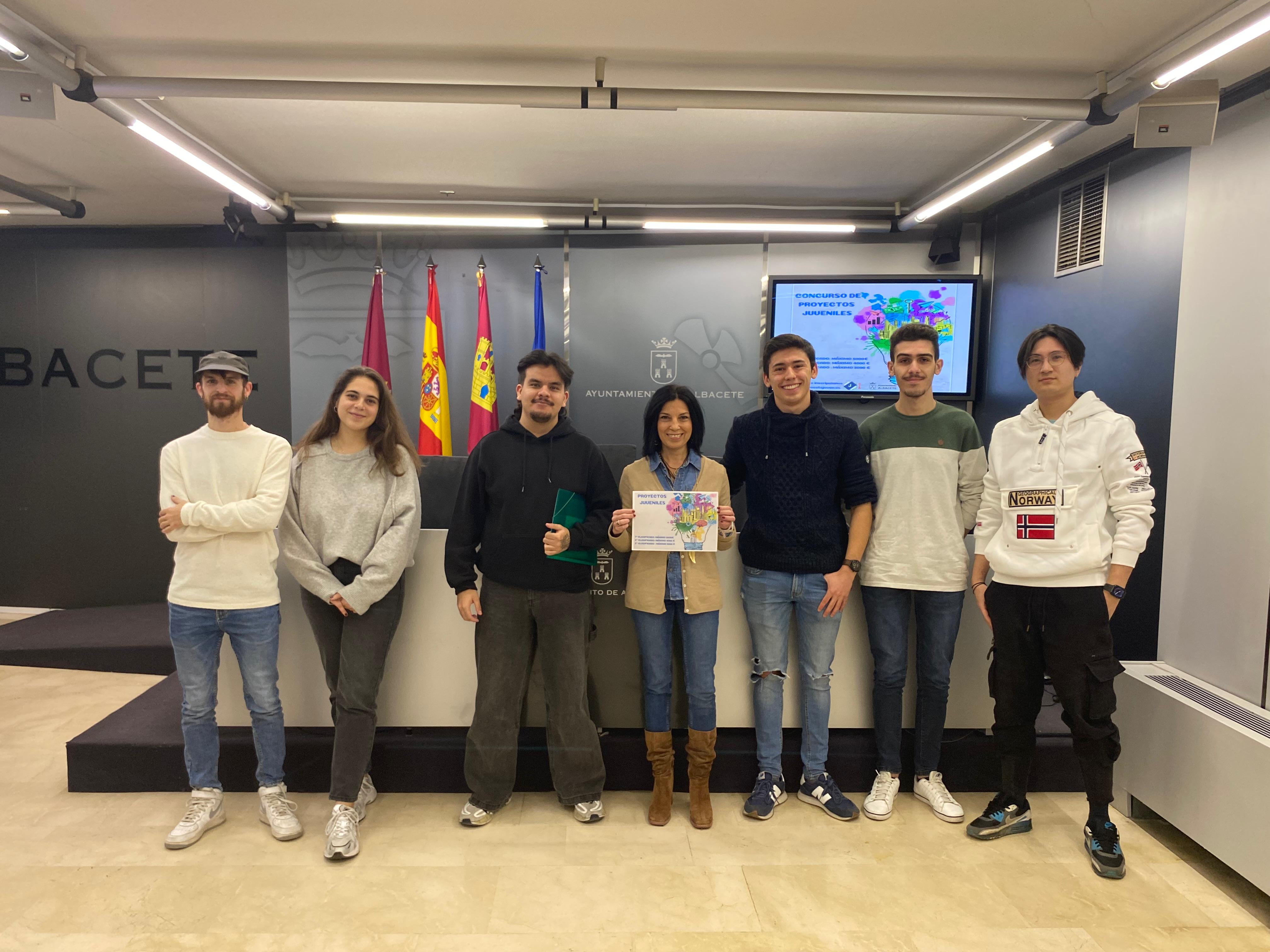 Cuatro proyectos juveniles se llevan 12.000 euros por fomentar el emprendimiento Cuatro proyectos juveniles se llevan 12.000 euros por fomentar el emprendimiento