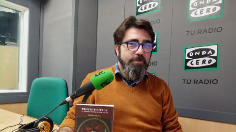 David Reche, gerente de Llibrer&iacute;a Ali i Truc