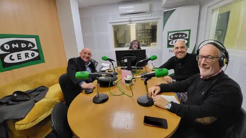 Tertulianos de Onda Cero Ourense Tertulianos de Onda Cero Ourense