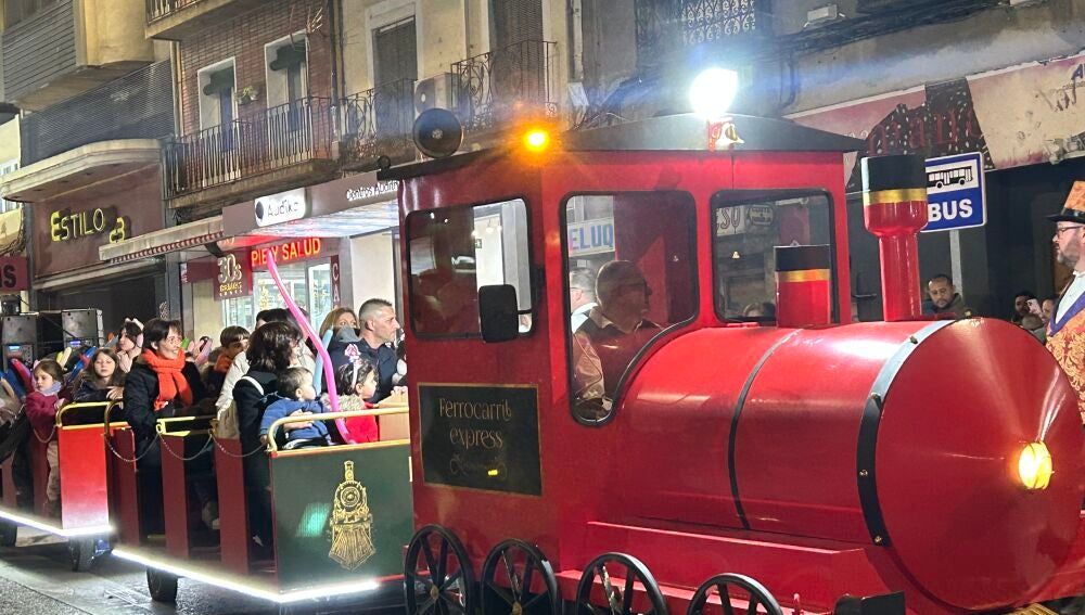 Tren participante en el desfile del pasado jueves, organizado por la asociación del carnaval de Cuenca