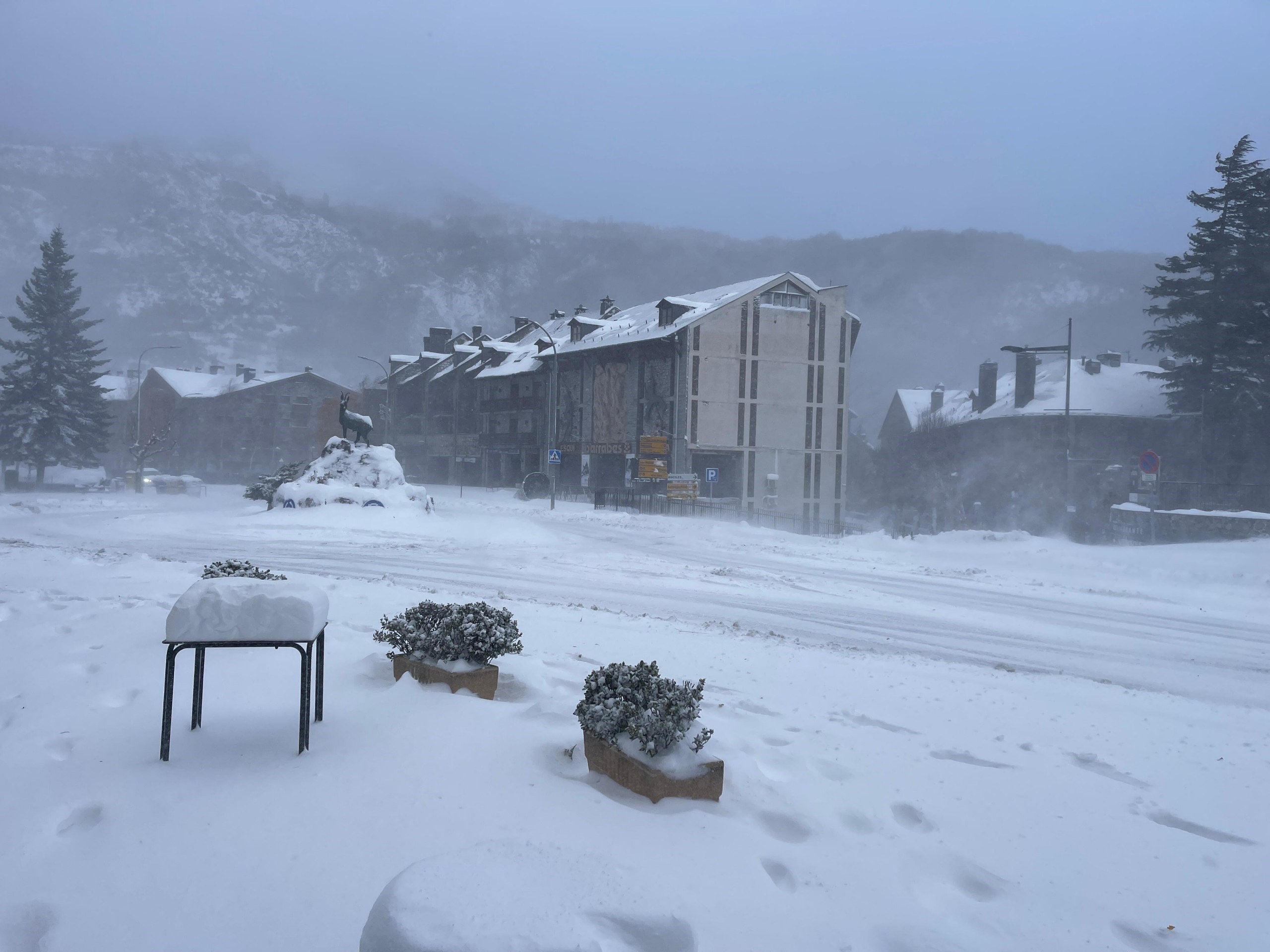 La AEMET manda alerta roja por nevadas en estas provincias La AEMET manda alerta roja por nevadas en estas provincias