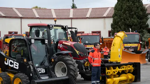 Diputación prepara 250 toneladas de sal y todo el dispositivo preventivo ante posibles nevadas Diputación prepara 250 toneladas de sal y todo el dispositivo preventivo ante posibles nevadas